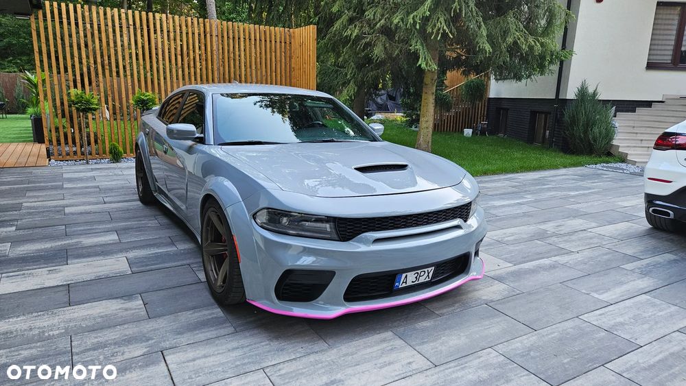 Dodge Charger 6.4 Scat Pack Widebody - 18