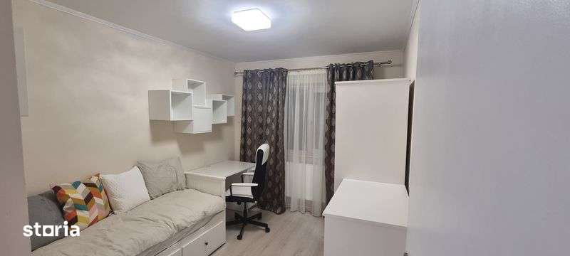 Inchiriez apartament 3 camere Sibiu, Strand 1, Str. Olteniei — fotografia 3