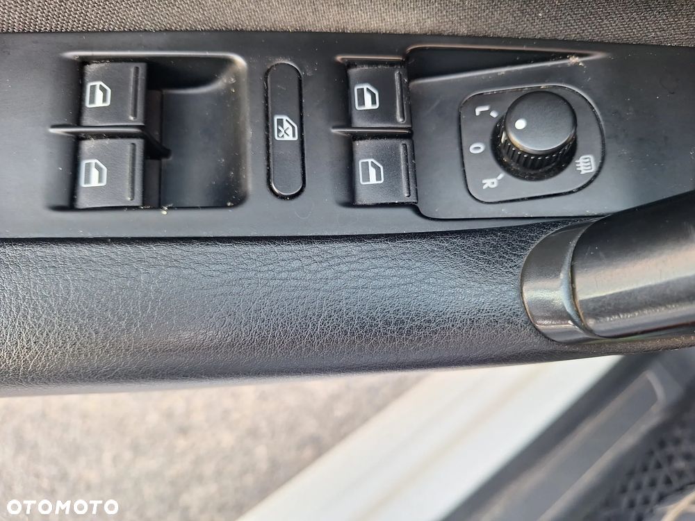 Volkswagen Passat - 11