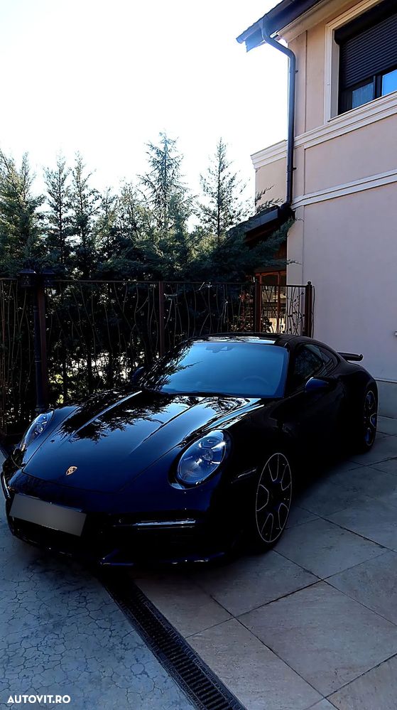 Porsche 911-TURBO-S - 8