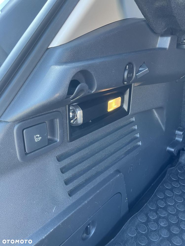 Peugeot 3008 155 THP Allure - 21