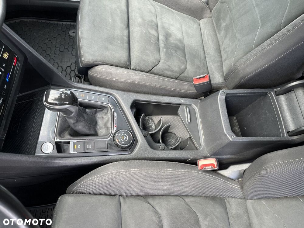 Volkswagen Tiguan - 28
