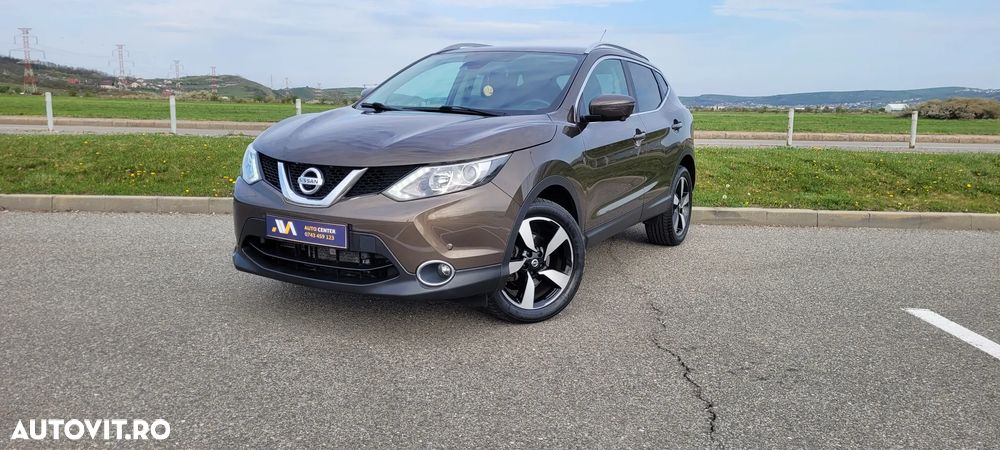 Nissan Qashqai 1.6 DCI Xtronic TEKNA - 2