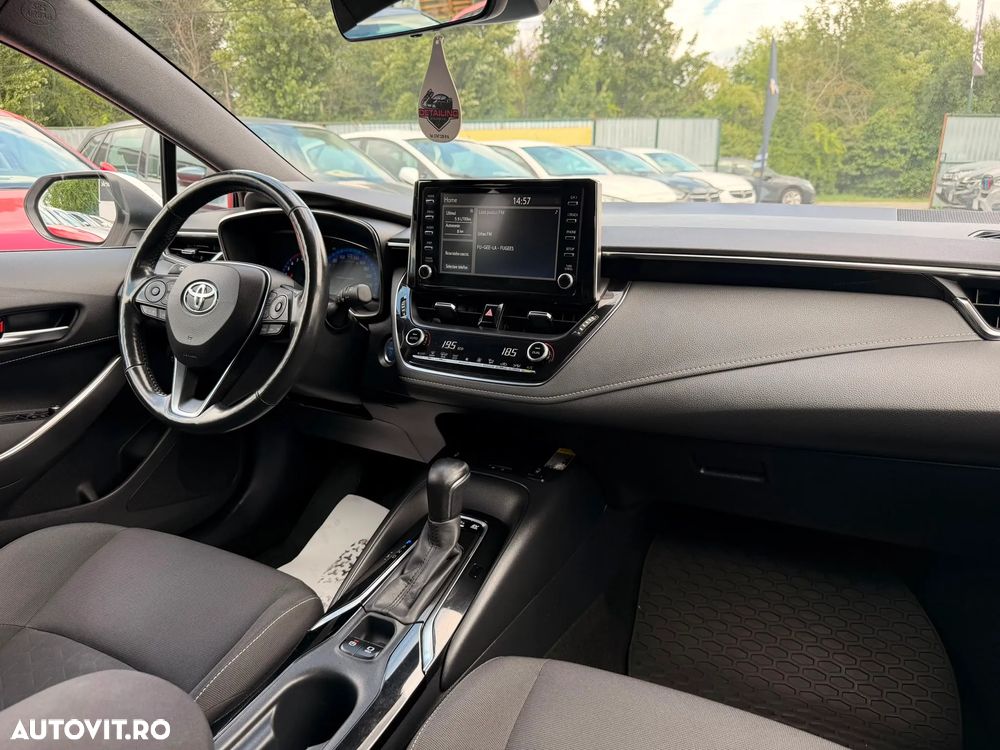 Toyota Corolla - 5