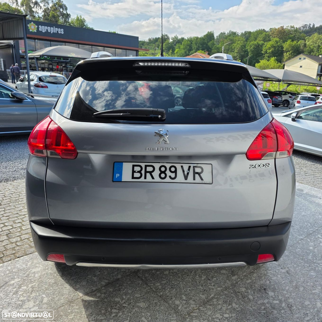 Peugeot 2008 1.2 PureTech Style - 10