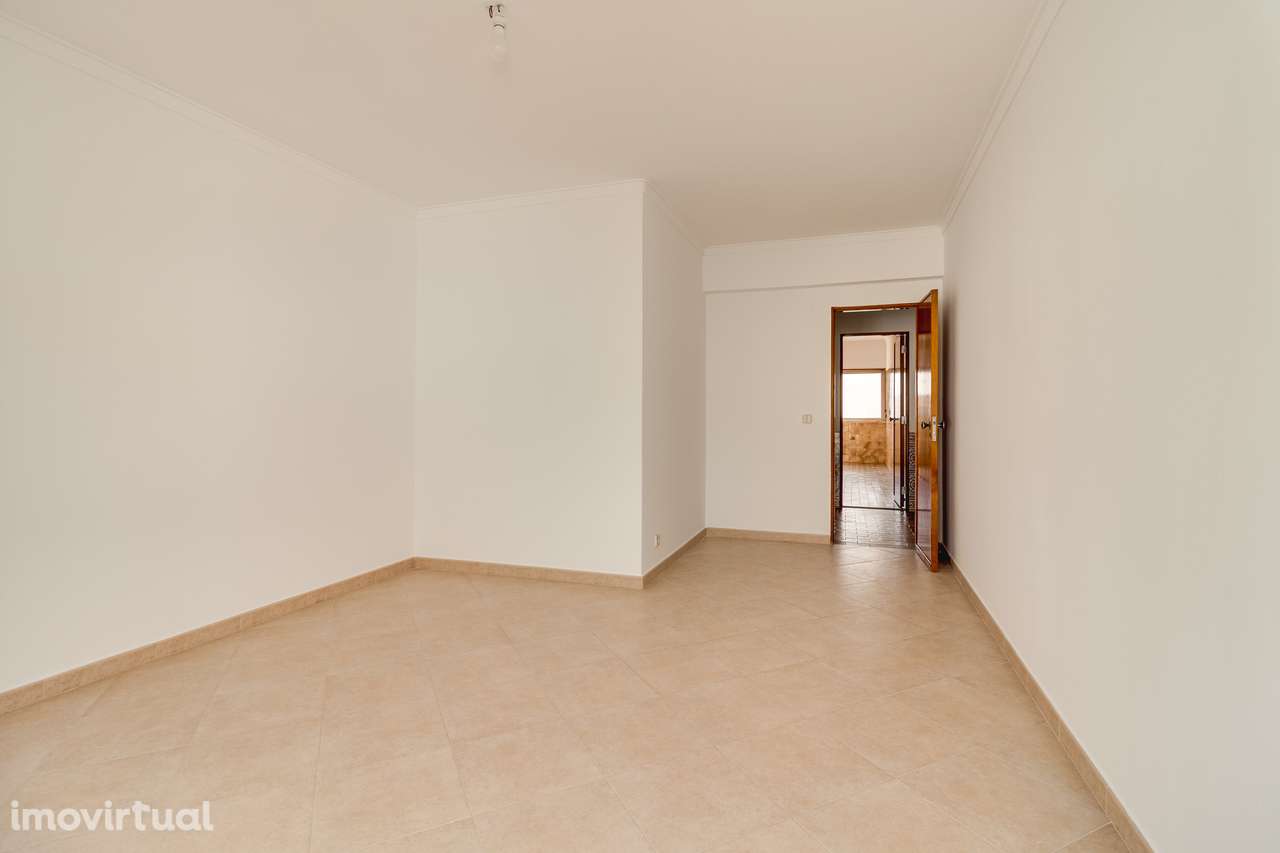 APARTAMENTO T2 | 84 M² | MASSAMÁ | ARRECADAÇÃO - Grande imagem: 4/21