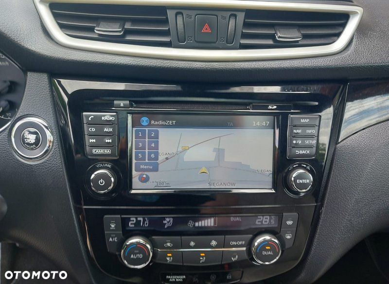 Nissan Qashqai 1.6 dCi 4 x 4 DPF tekna - 33