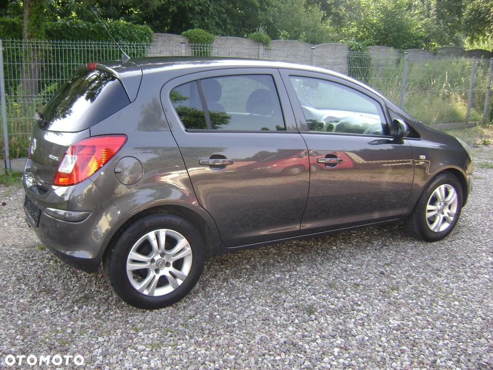 Opel Corsa - 4