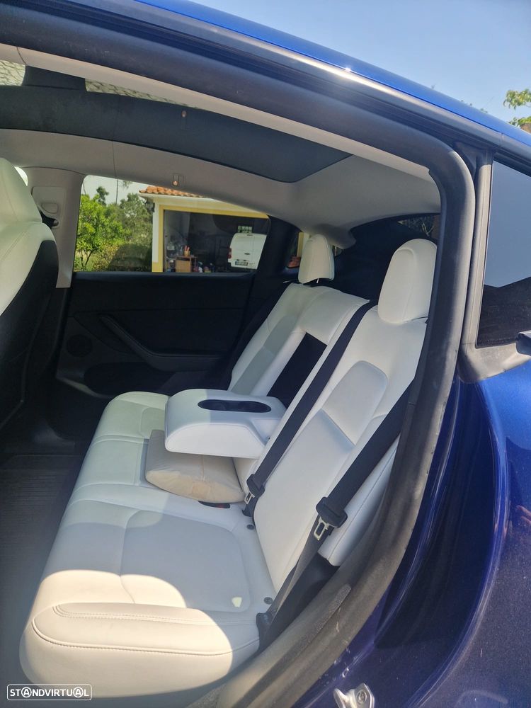 Tesla Model Y RWD - 8