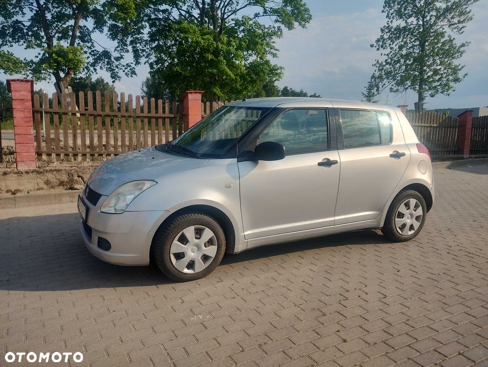 Suzuki Swift - 7