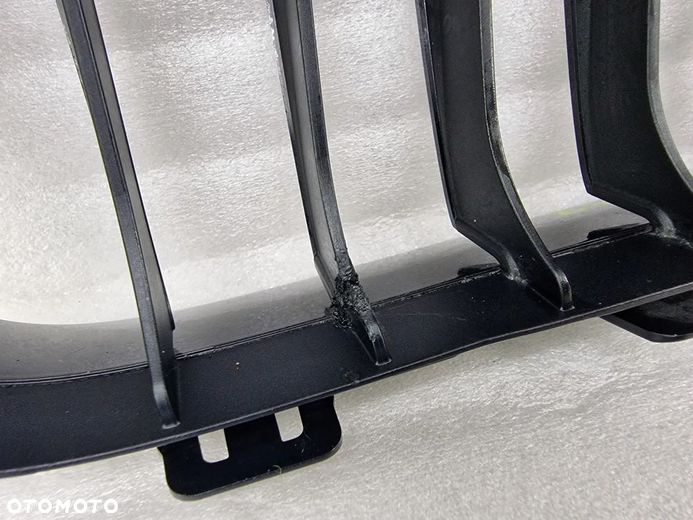 BMW F20 / F21 LIFT 14- PRAWA NERKA / ATRAPA / GRILL PRZEDNI PRZÓD CZARNY BLACK , NR 7371748 / 7371688 / 7371686 / 7383770 , NR AUKCJI GL198 - 12