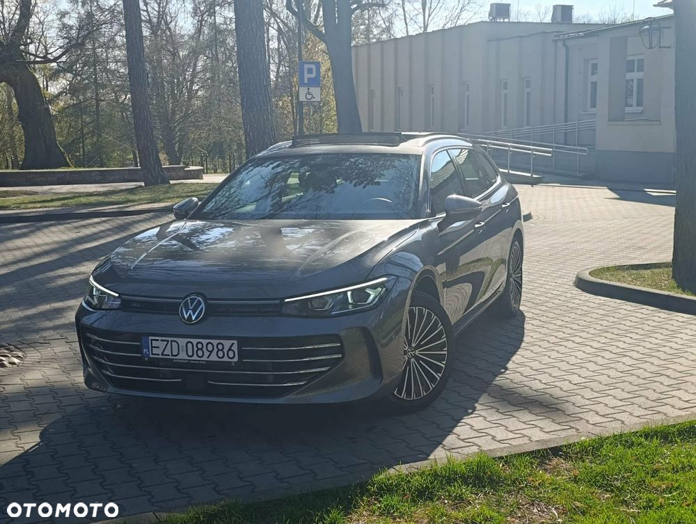 Volkswagen Passat Variant 1.5 TSI ACT mHEV Elegance DSG - 4