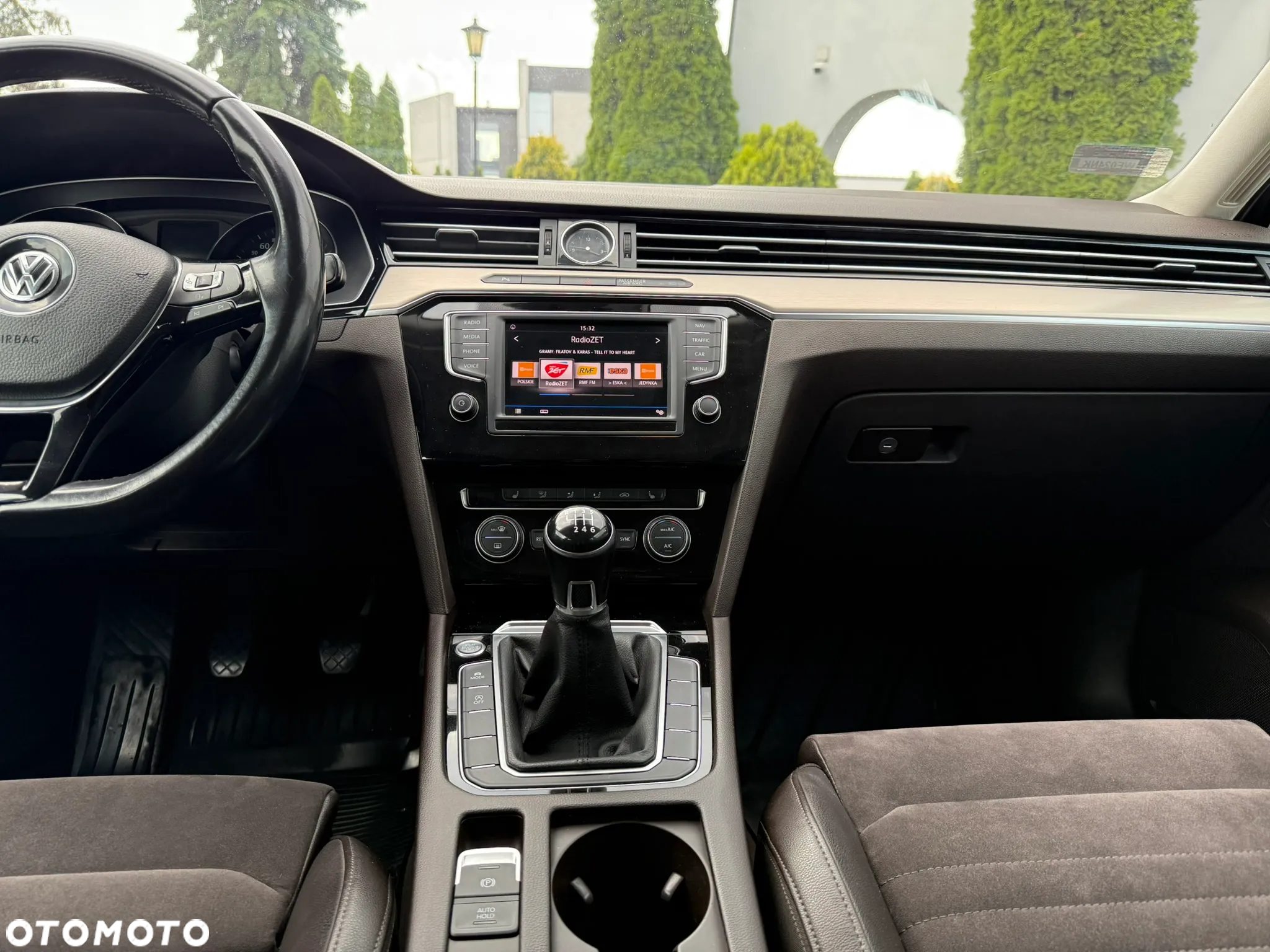 Volkswagen Passat 2.0 TDI BMT Highline - 24
