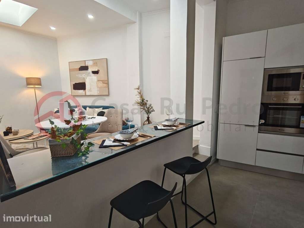Apartamento T3 totalmente remodelado na Penha de França em Lisboa - Grande imagem: 4/27