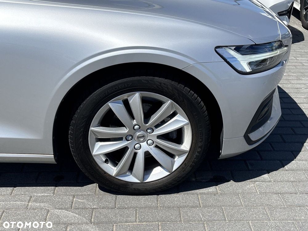 Volvo V60 D3 Momentum Pro - 32