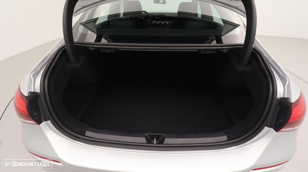 Mercedes-Benz A 180 Limousine d Style Plus Aut. - 25