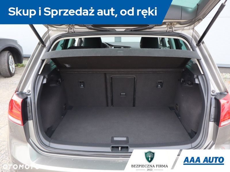 Volkswagen Golf - 15