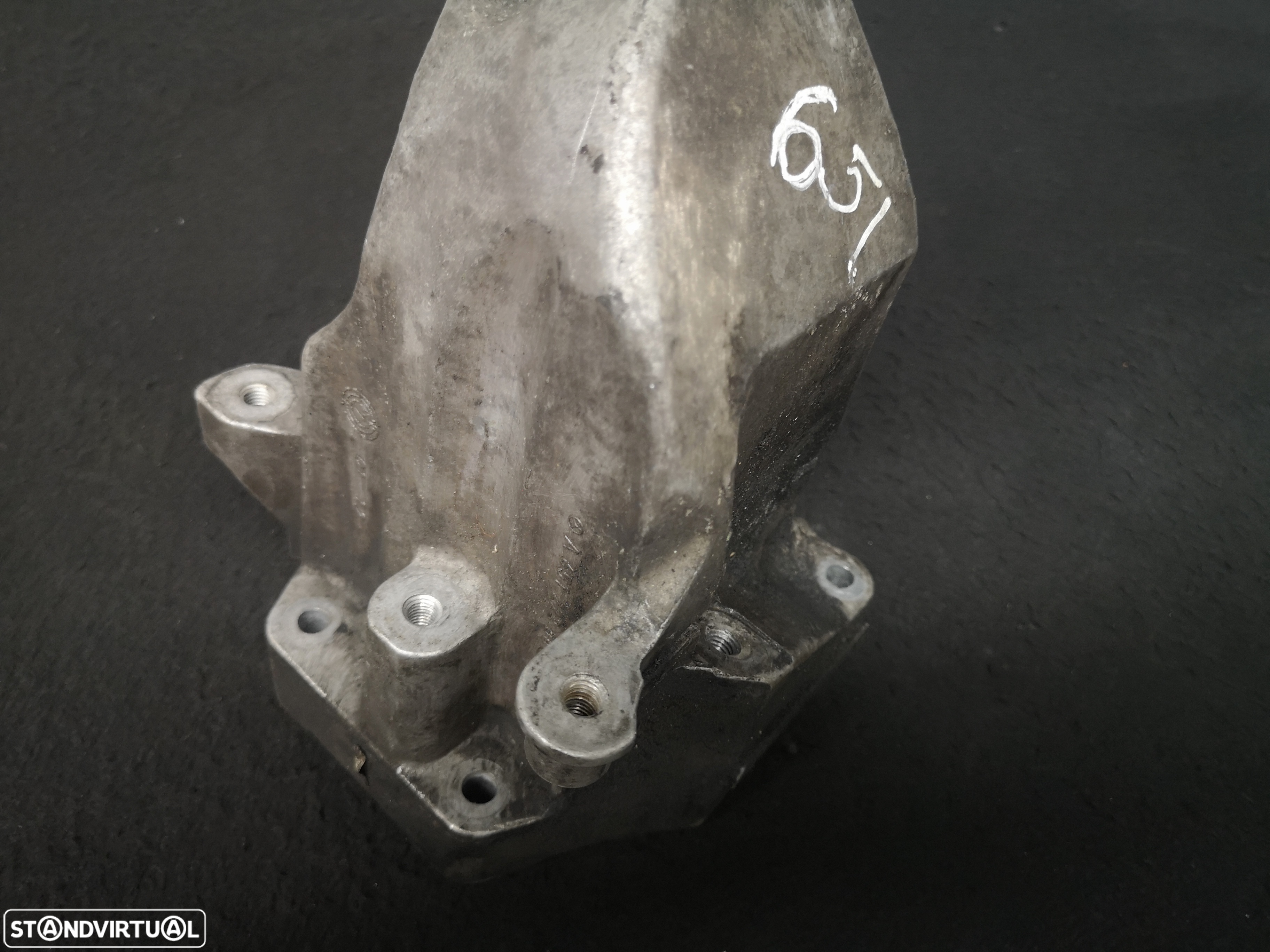 Apoio de motor Mercedes CDI A651 2010+ - 5