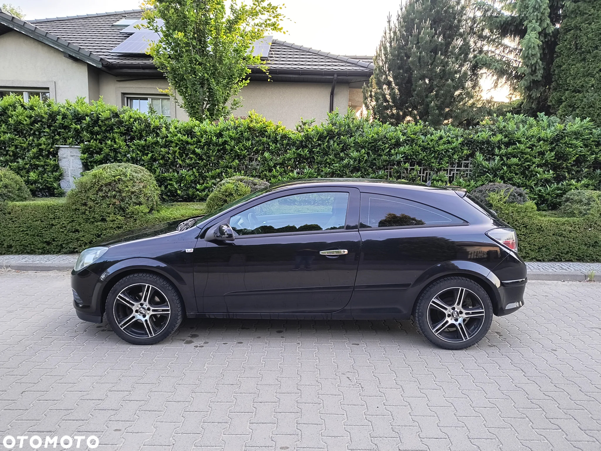 Opel Astra GTC 1.6 Sport - 6