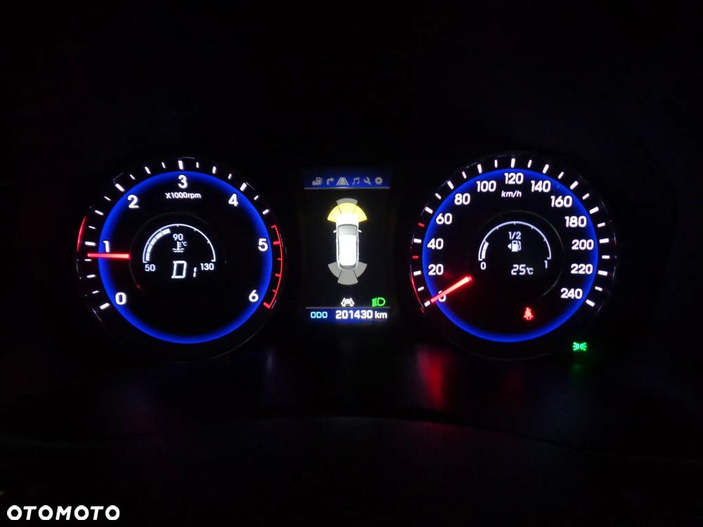 Hyundai i40 Kombi 1.7 CRDi DCT Premium - 28