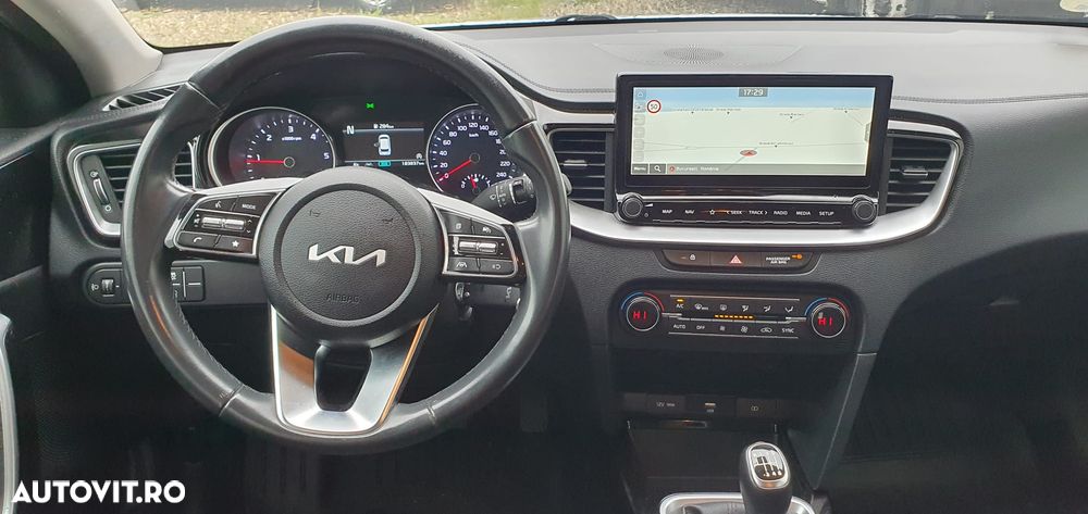 Kia Ceed 1.6 CRDi (48V Mild-Hybrid) Platinum - 9