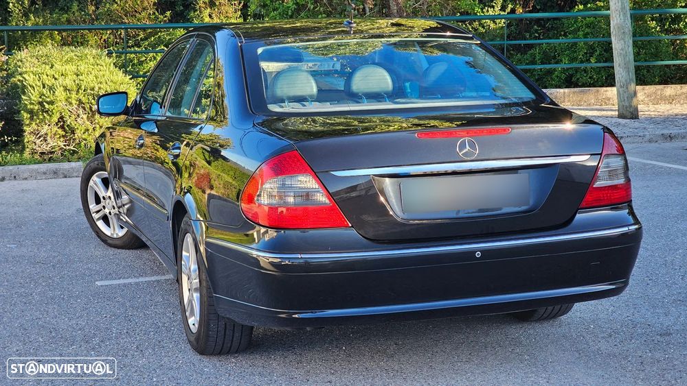 Mercedes-Benz E 220 CDI Avantgarde - 4