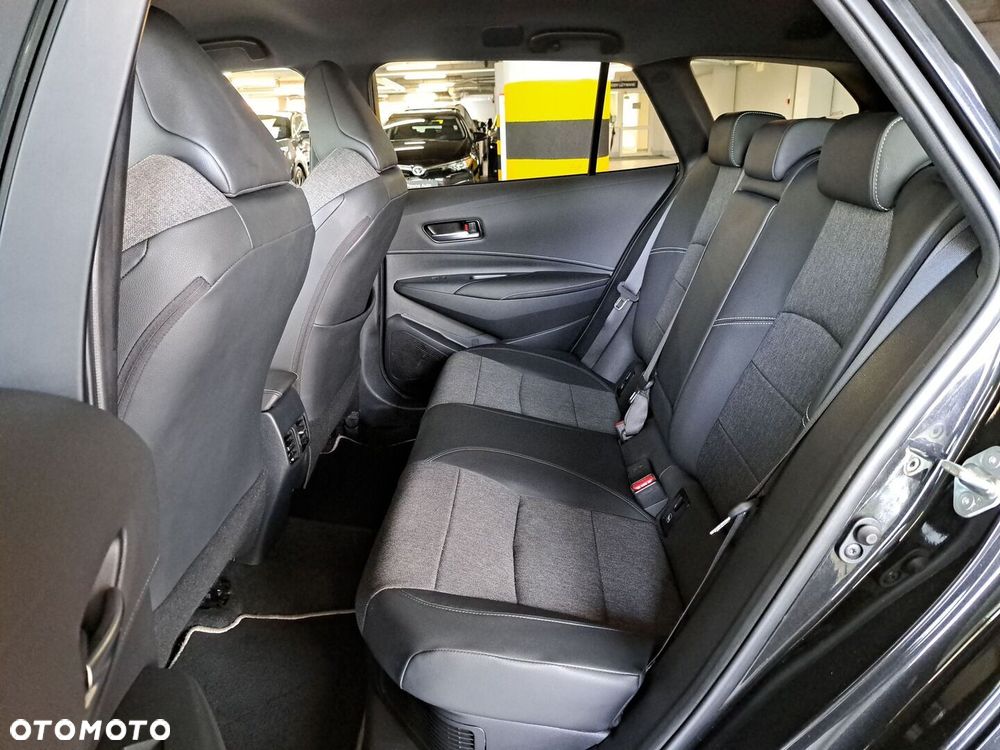 Toyota Corolla 1.8 Hybrid Style - 13