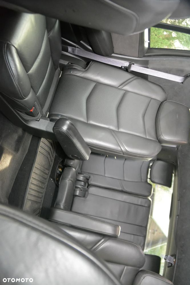 Cadillac Escalade - 24