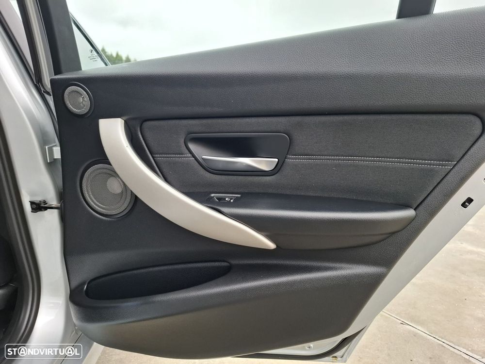 BMW 318 d Touring Pack M - 50