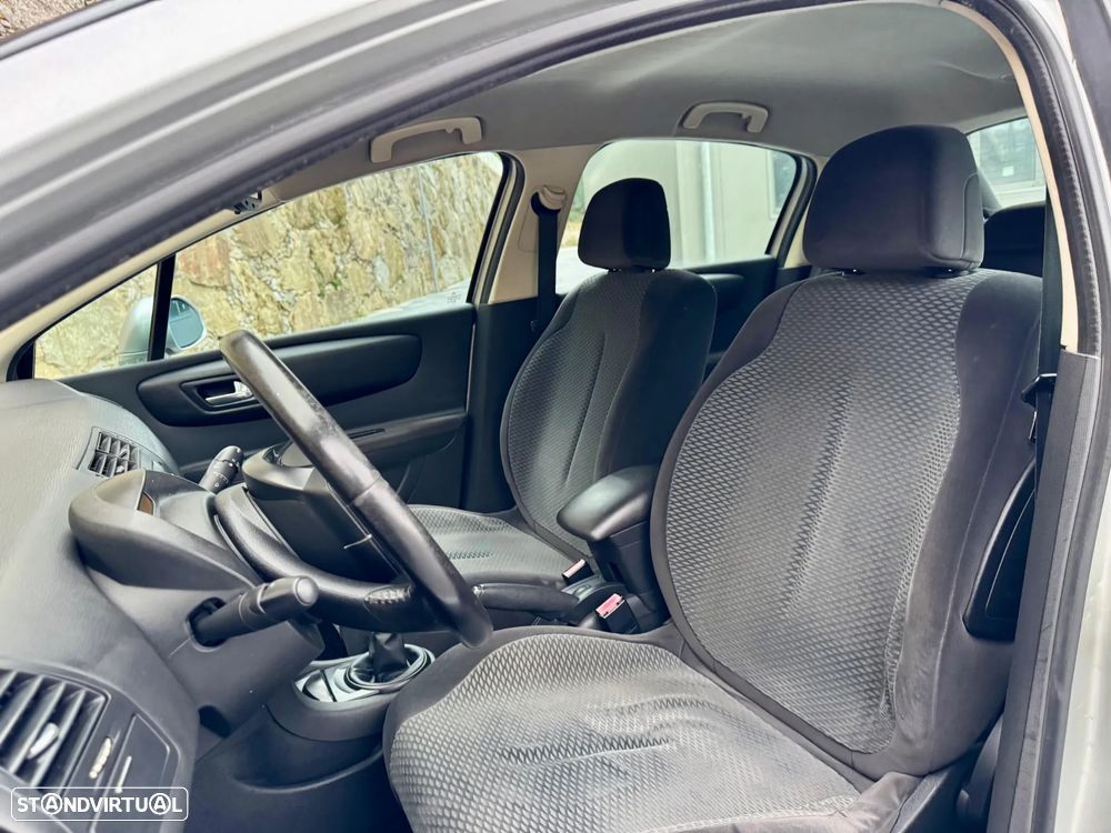 Citroën C4 1.6 HDi FAP Exclusive - 6