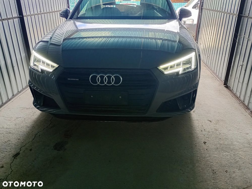 Audi A4 Avant 45 TFSI quattro S tronic design - 11