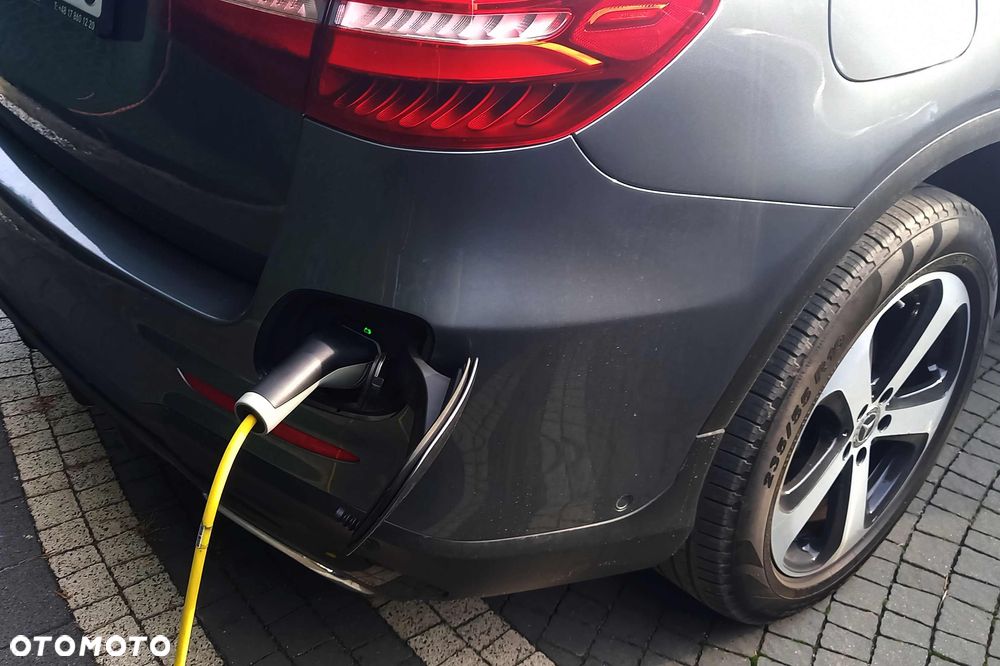 Mercedes-Benz GLC - 18