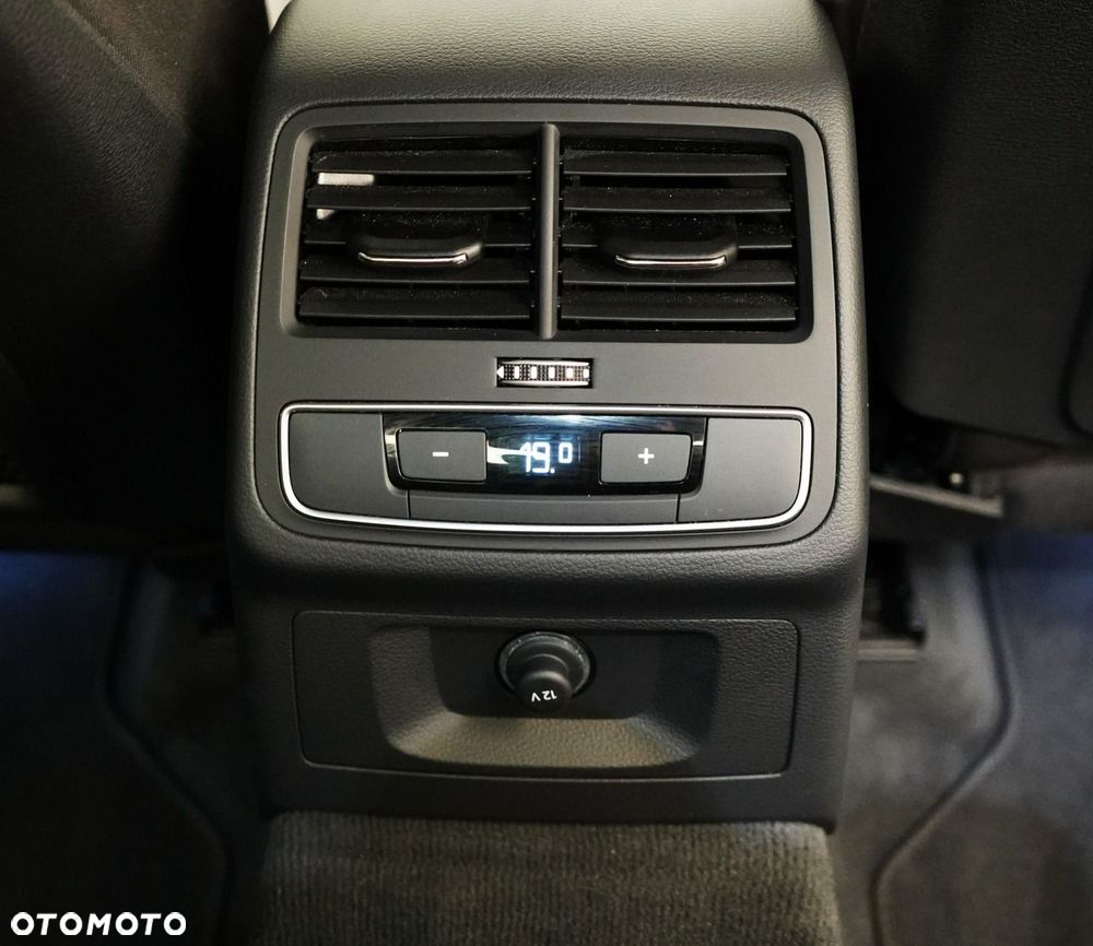 Audi A4 Limousine - 22