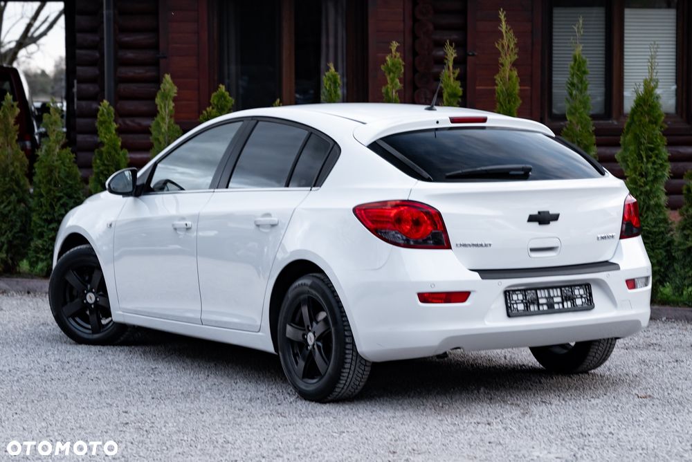 Chevrolet Cruze 1.8 LS - 8