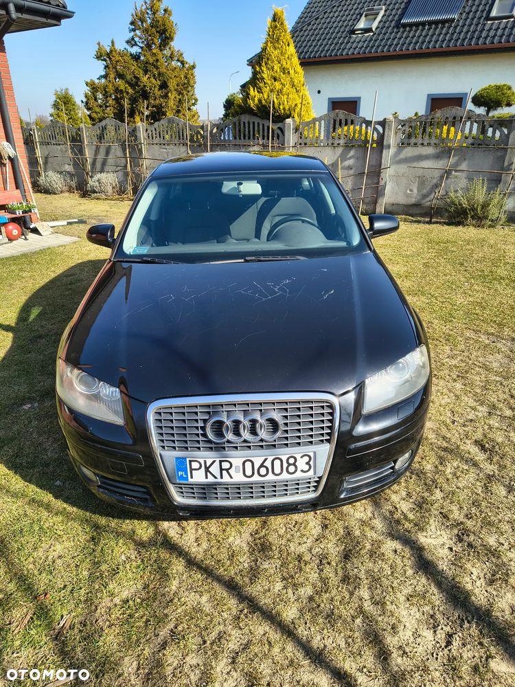 Audi A3 Sportback - 1