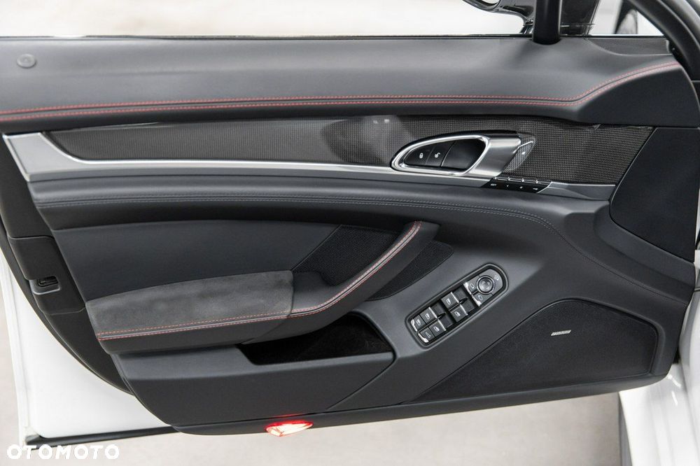 Porsche Panamera - 37