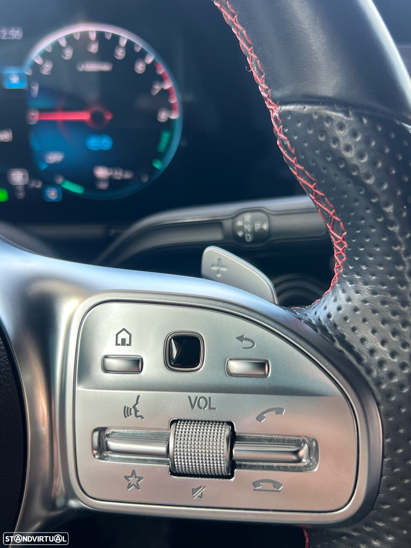 Mercedes-Benz B 250 e AMG Line - 30