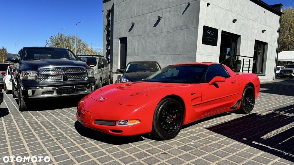 Chevrolet Corvette - 2