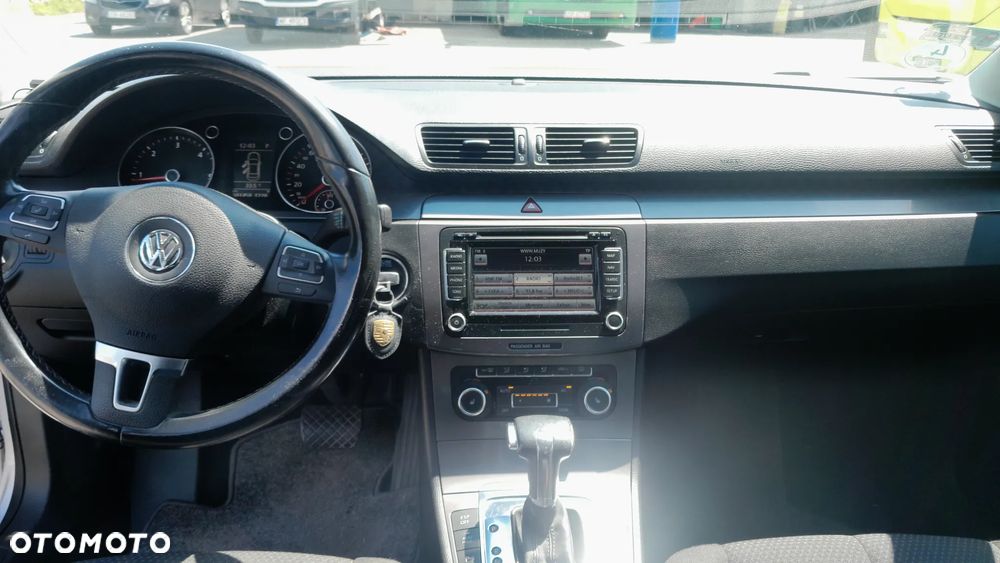 Volkswagen Passat 2.0 TDI DPF Comfortline DSG - 13