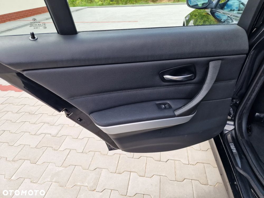 BMW Seria 3 320d xDrive - 20