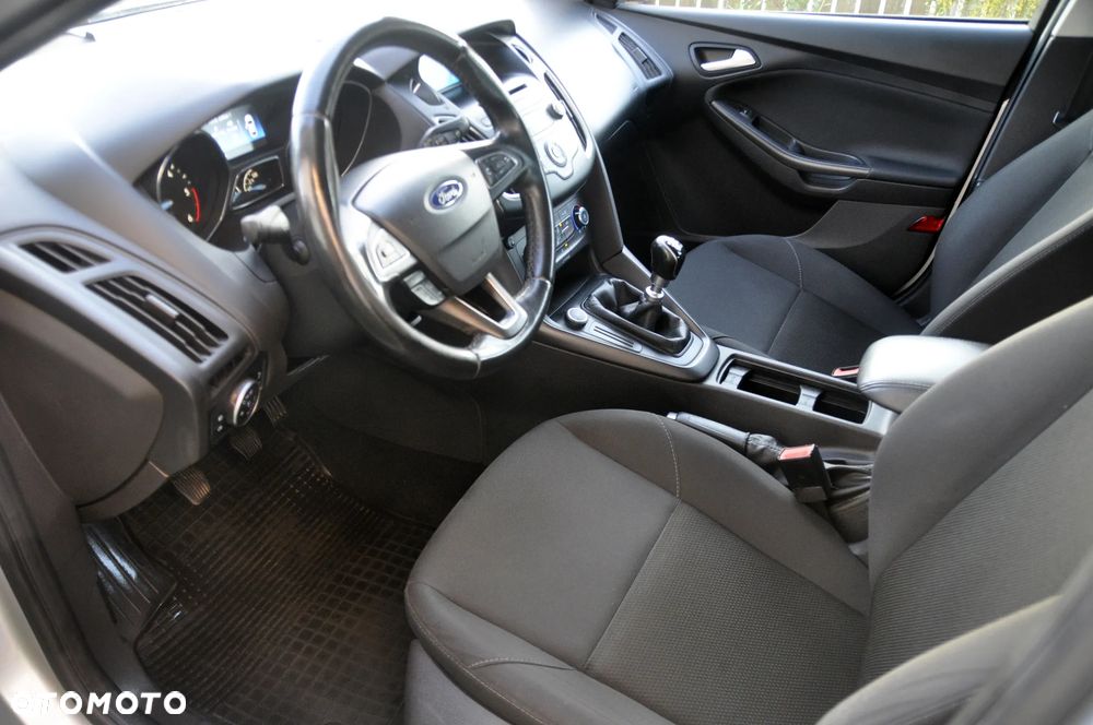 Ford Focus 1.6 TDCi Ambiente Start - 5