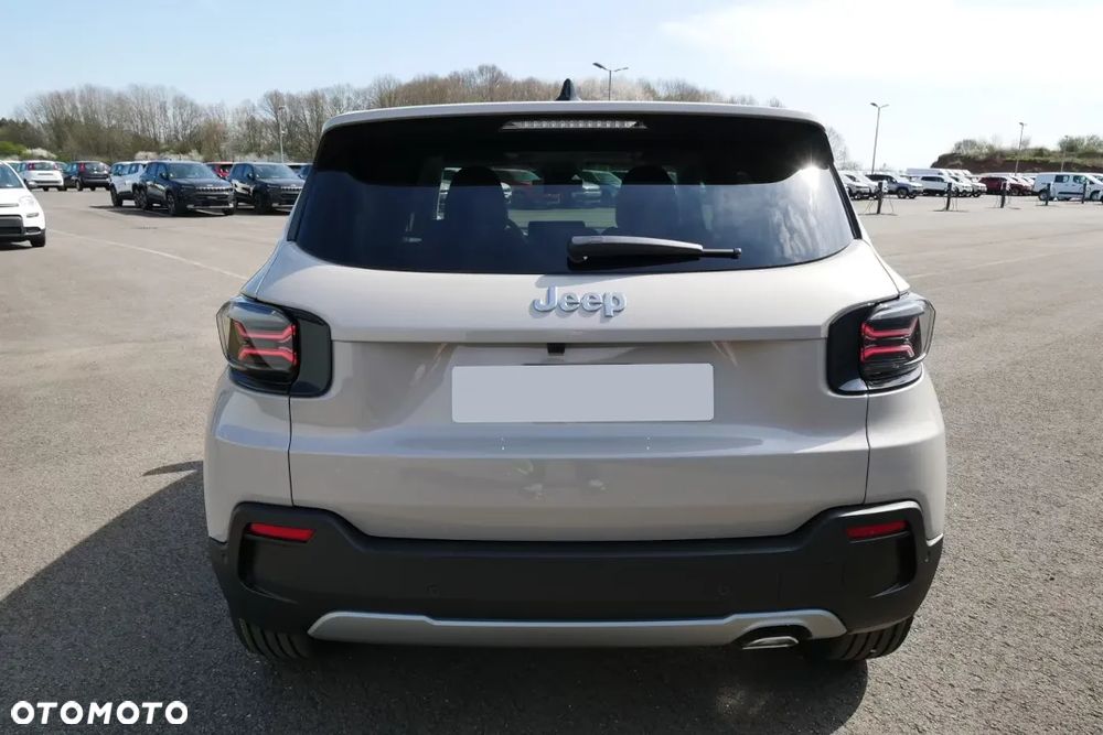 Jeep Avenger 1.2 T3 mHEV Summit FWD eDCT6 - 4