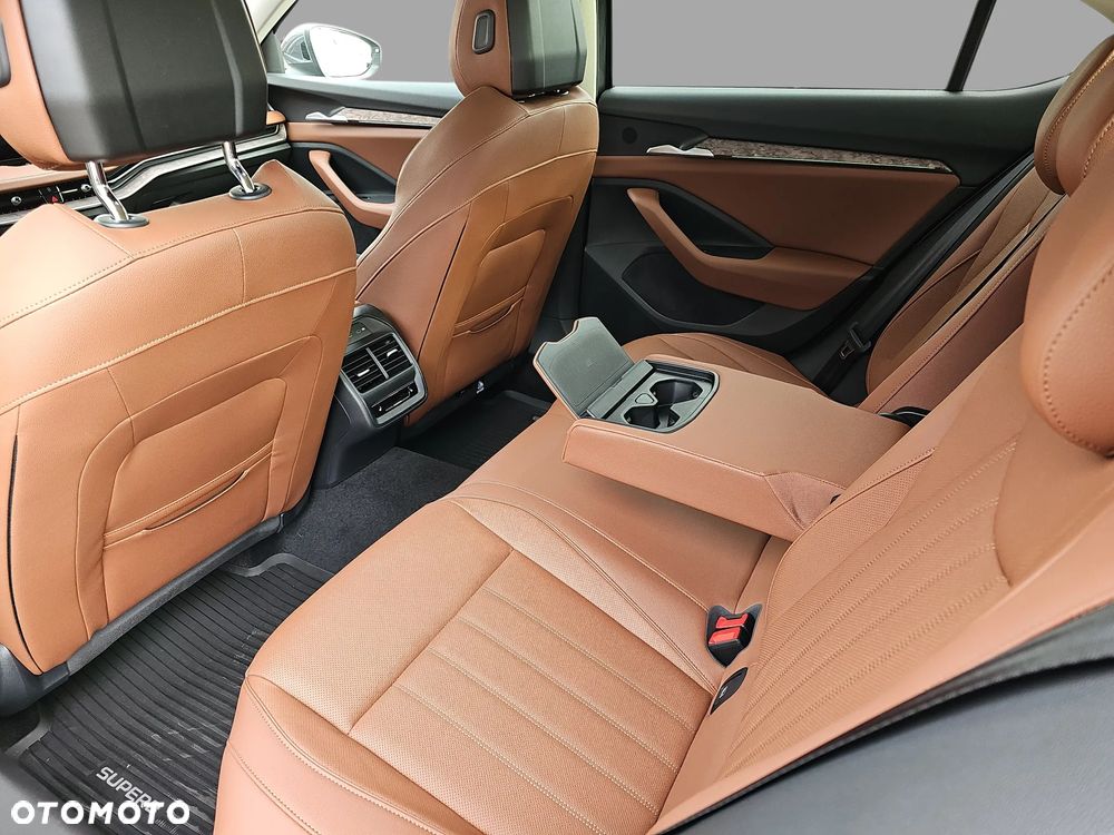 Skoda Superb 1.5 TSI mHEV L&K DSG - 22