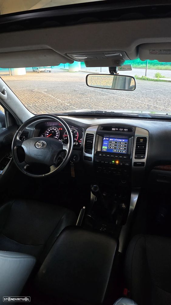 Toyota Land Cruiser 3.0 D-4D - 5