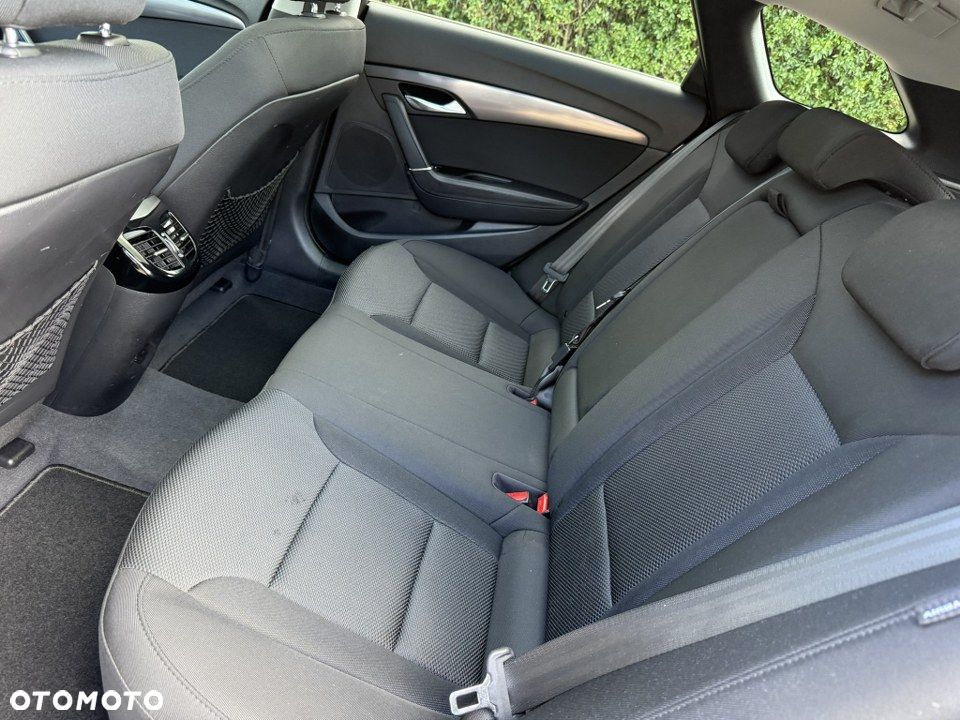 Hyundai i40 2.0 Automatik Premium - 37