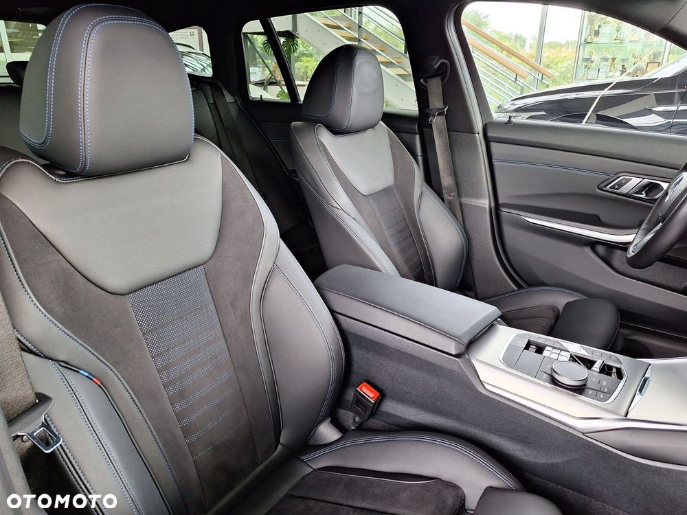 BMW Seria 3 320d xDrive M Sport sport - 21