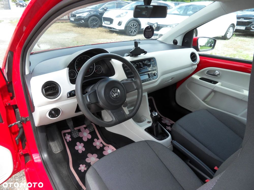 Volkswagen up! take - 11
