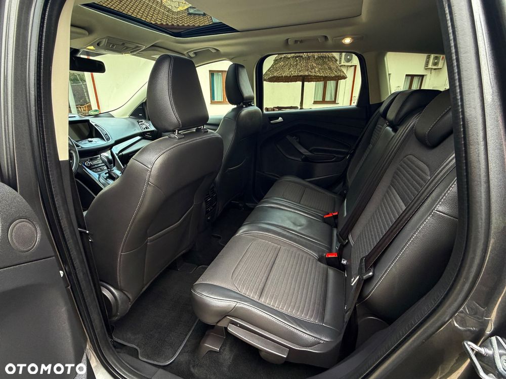 Ford Kuga 2.0 TDCi 4x4 Titanium - 33