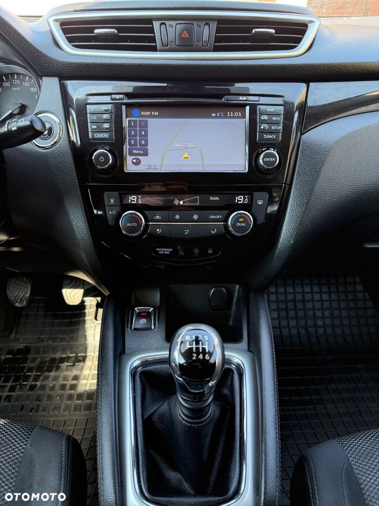 Nissan Qashqai 1.2 DIG-T Tekna EU6 - 13