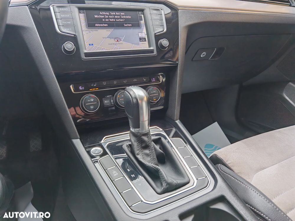 Volkswagen Passat 2.0 TDI DSG (BlueMotion Technology) Highline - 15